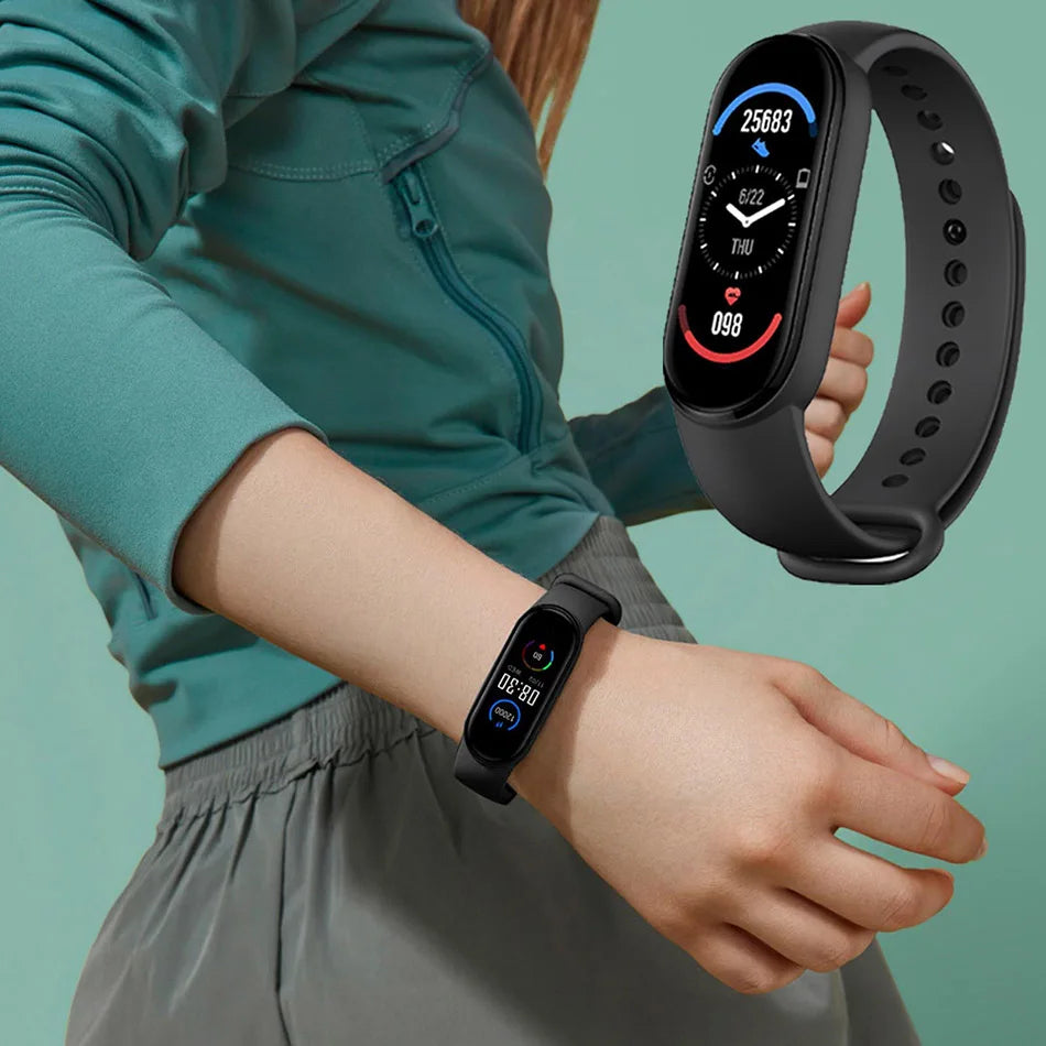 Smart Tracker Elegance Band™ walk